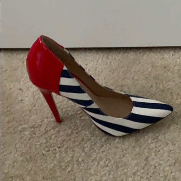 High heels - Picture 5 of 7